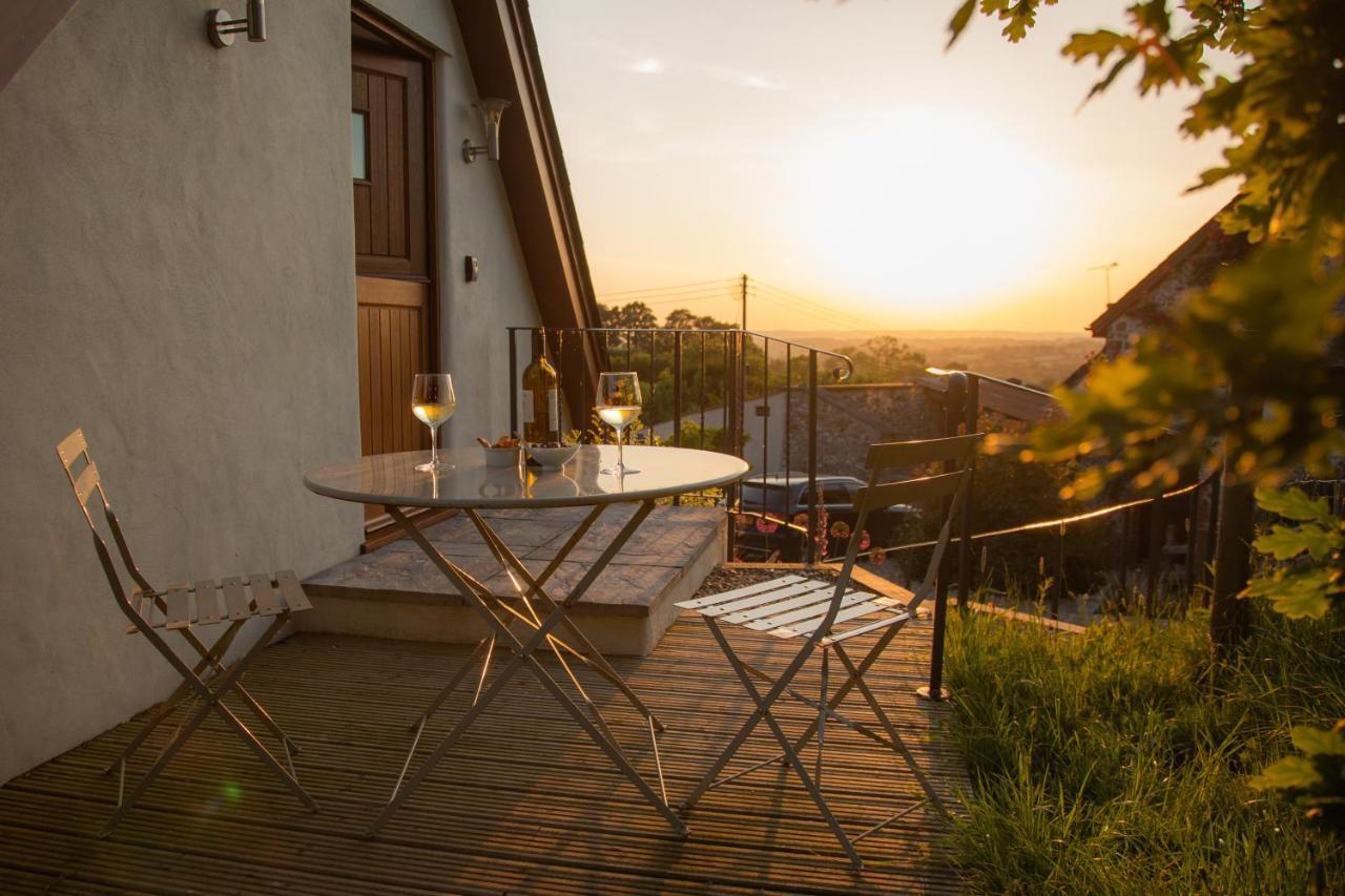 Appartamento The Roost - A Bird'S Eye View In The Countryside Cullompton Esterno foto